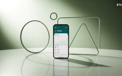 Un'immagine minimalista di un cellulare circondato da figure geometriche a rappresentare il Check Up completo dei Canali Whatsapp